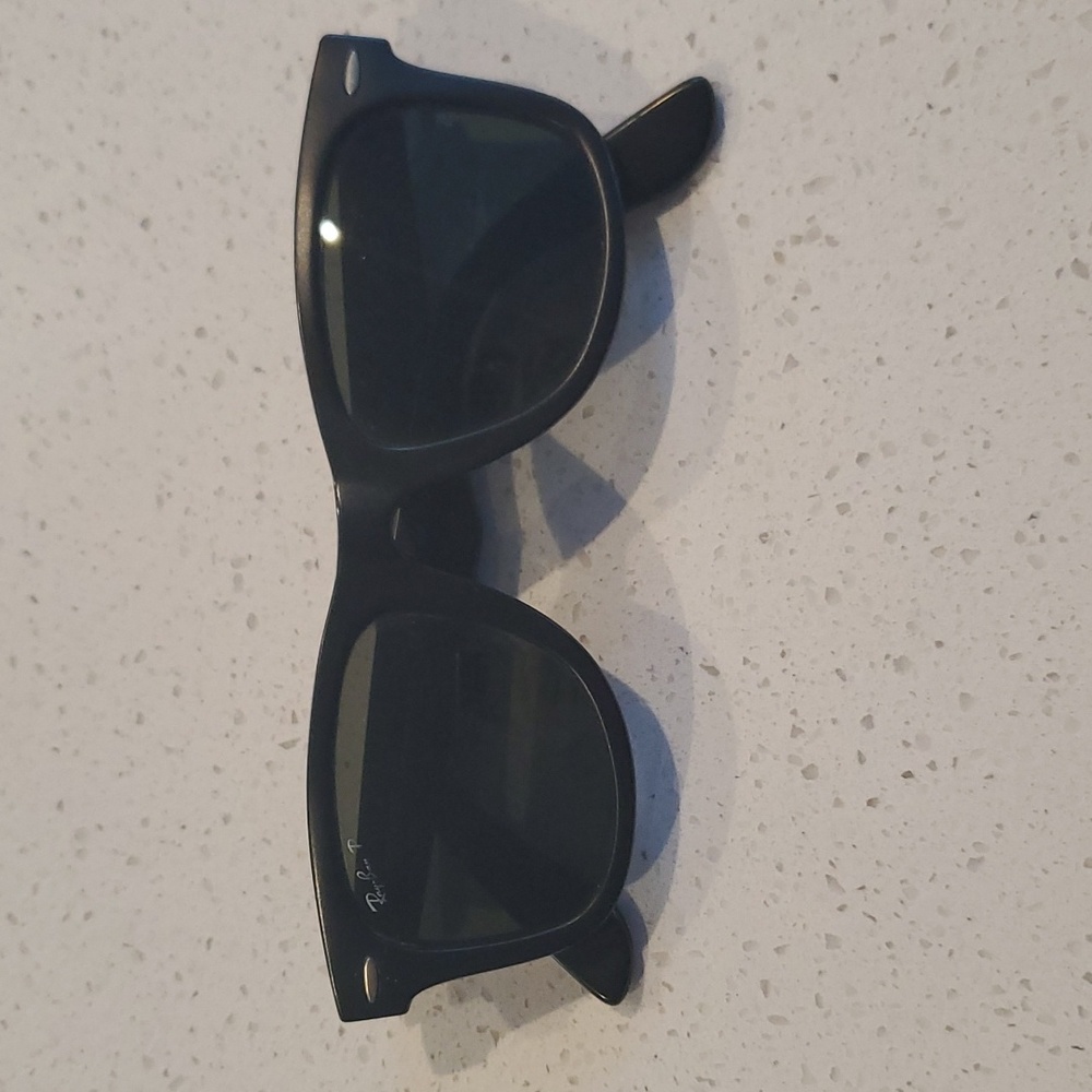 Rayban Wayfarer polarized sunglasses